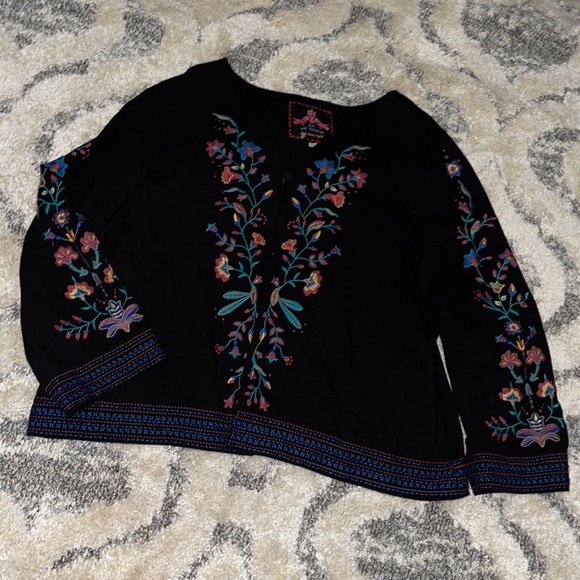 Johnny Was BOHO Los Angeles Joy Love Light floralEmbroidered Sweater C…
